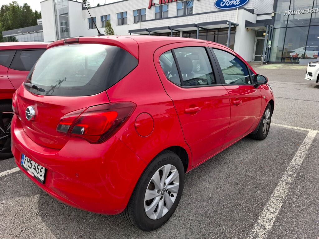 Opel Corsa 2016 Punainen
