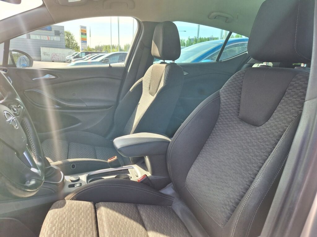 Opel Astra 2016 Hopea