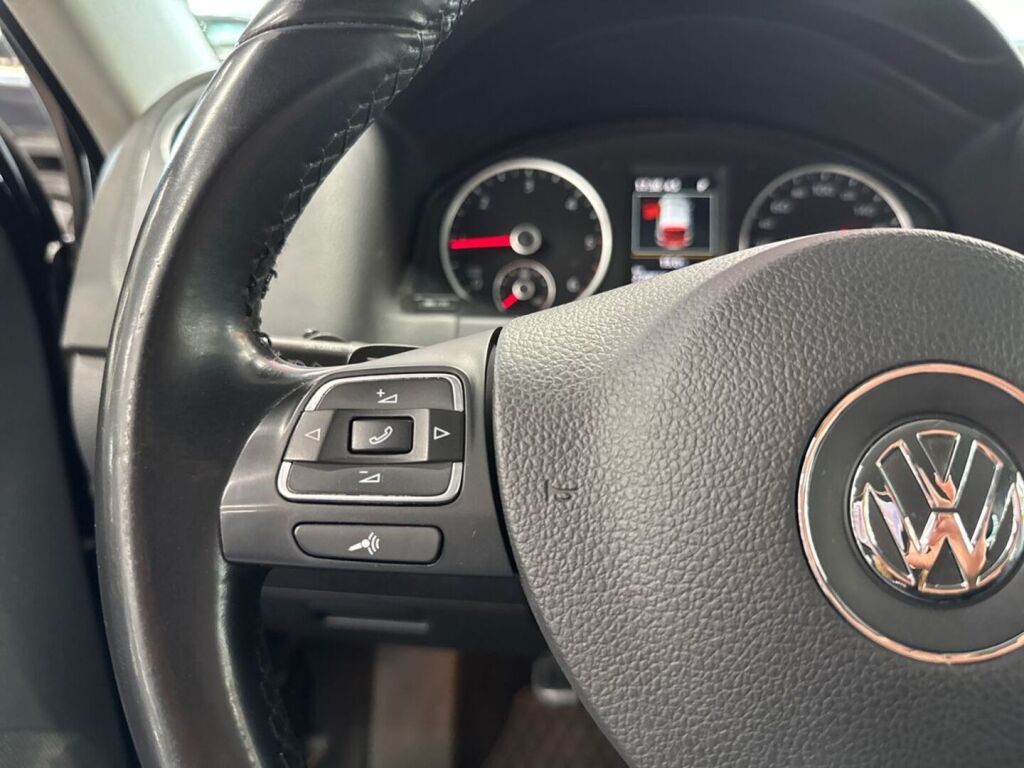 Volkswagen Tiguan 2015 Musta