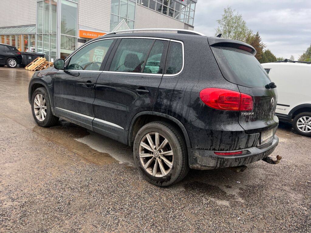 Volkswagen Tiguan 2015 Musta