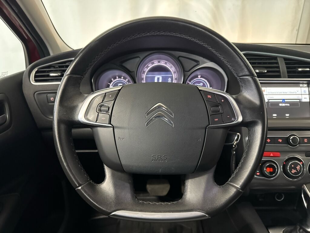 Citroen C4 2016 Punainen