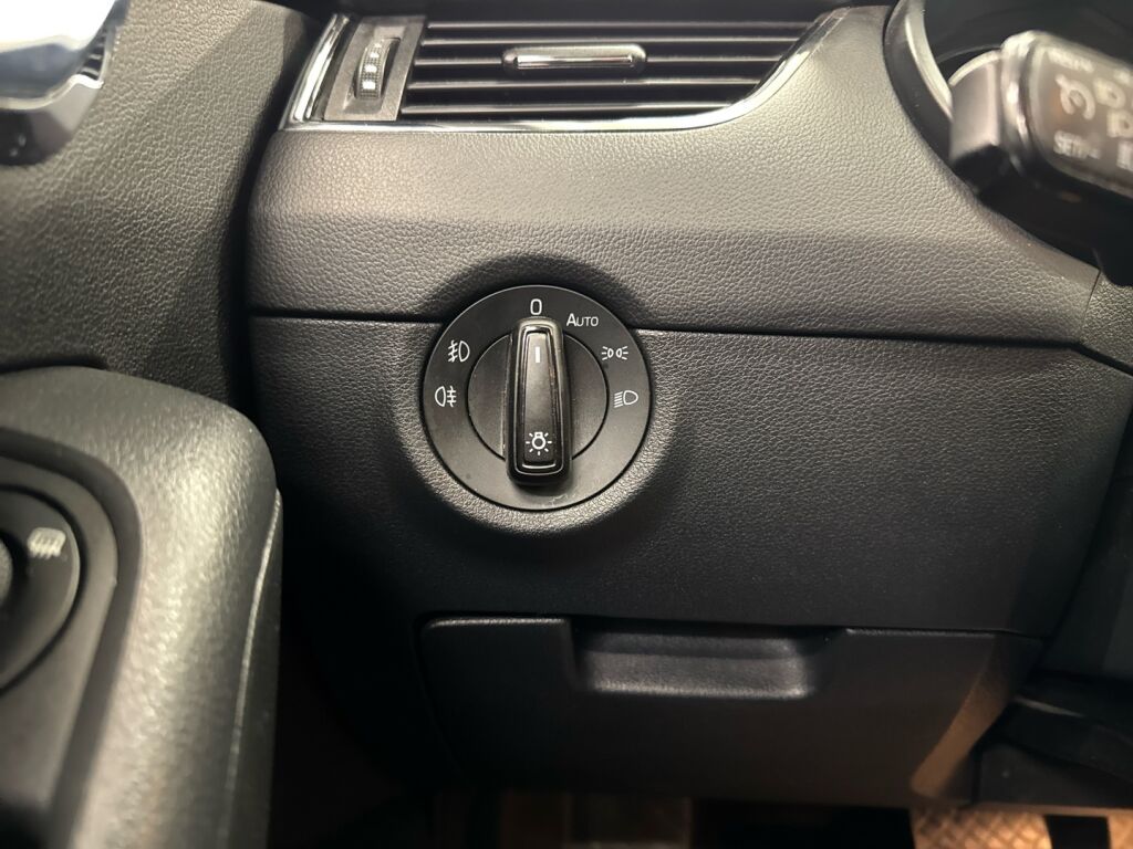 Skoda Octavia 2015 Harmaa