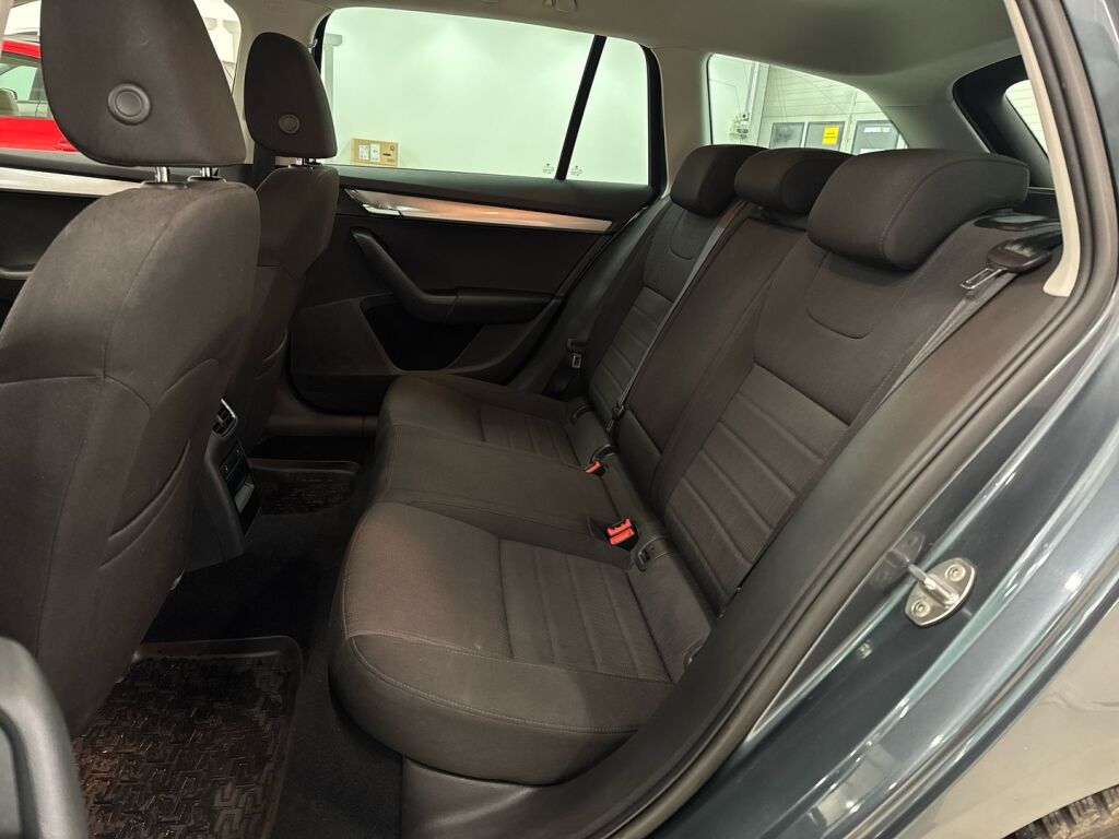 Skoda Octavia 2015 Harmaa