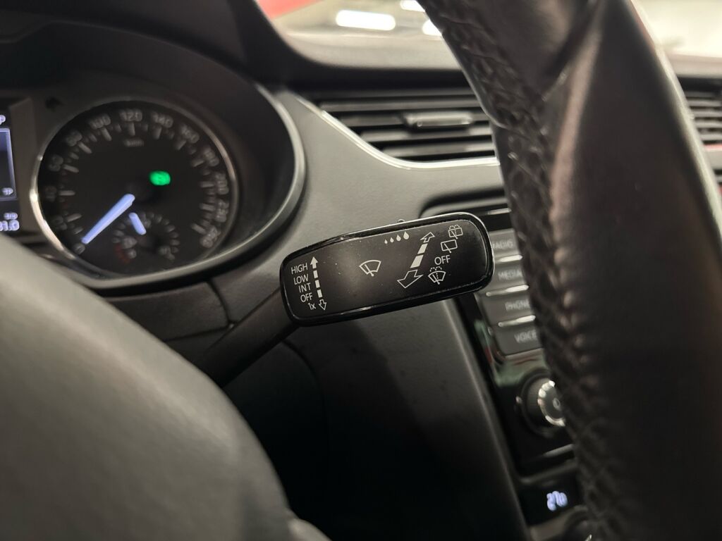 Skoda Octavia 2015 Harmaa