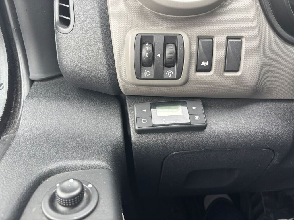 Renault Trafic 2016 Valkoinen