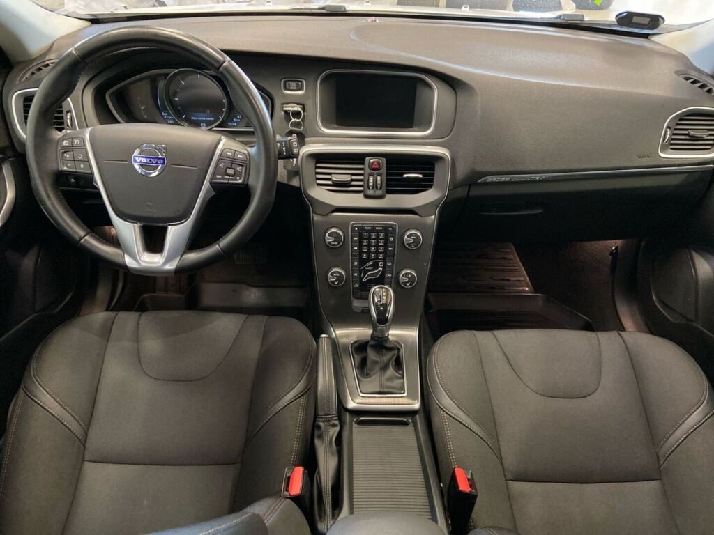 Volvo V40 Cross Country 2016 Valkoinen