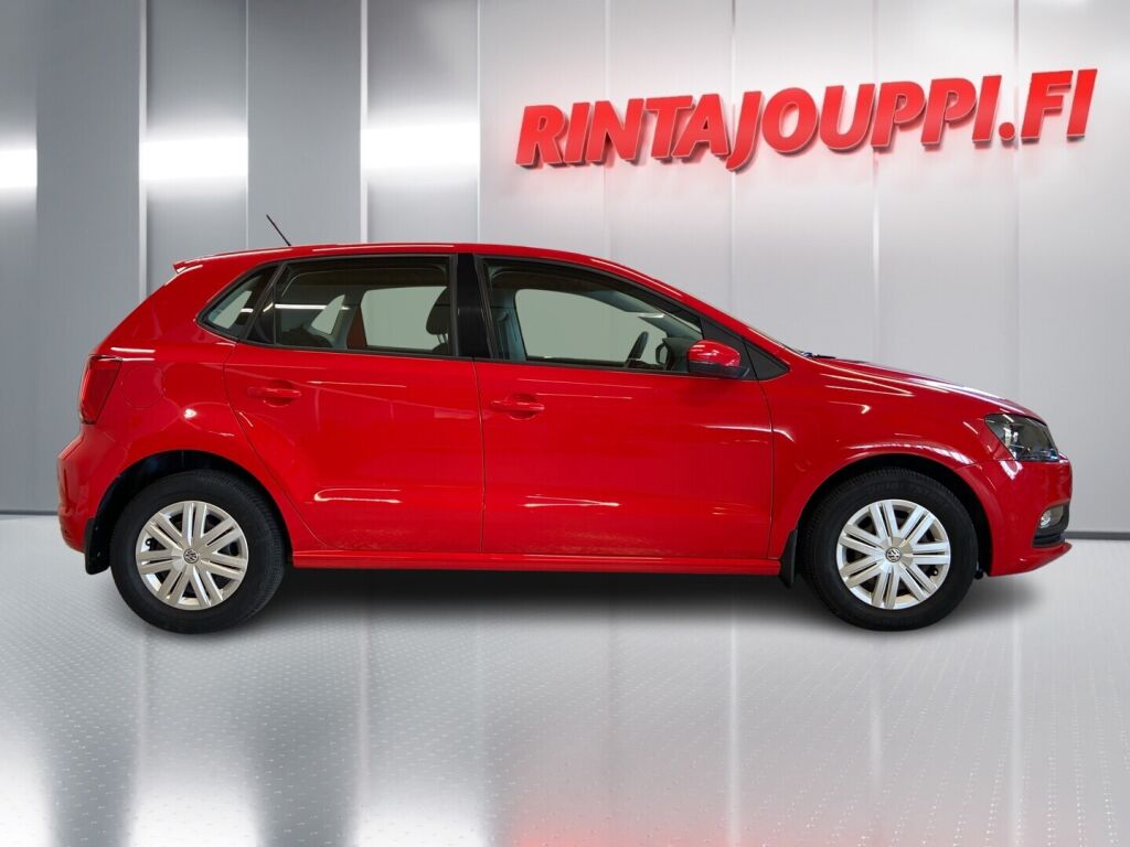 Volkswagen Polo 2015 Punainen