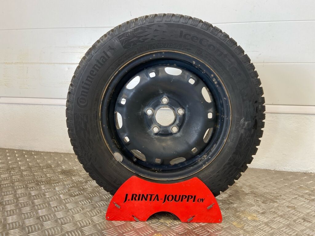 Volkswagen Polo 2015 Punainen