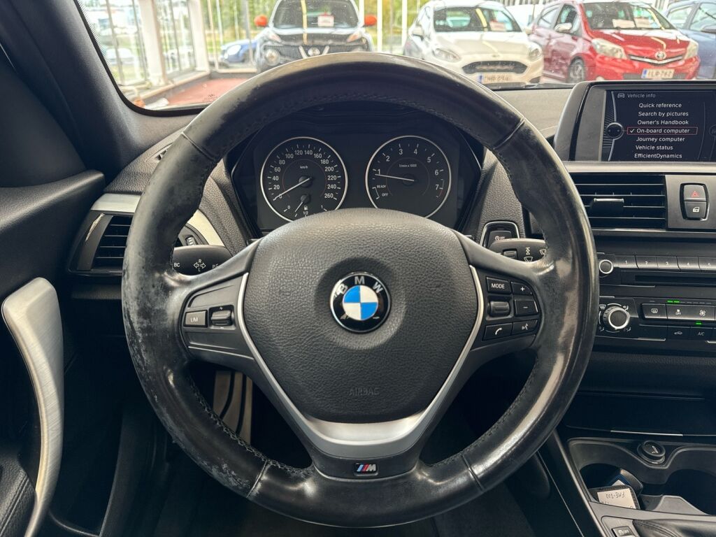 BMW 116 2013 Musta