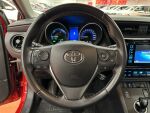 Toyota Auris 2016 Punainen