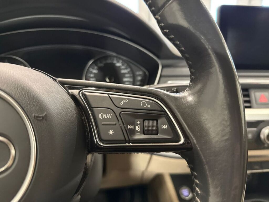 Audi A4 2016 Musta