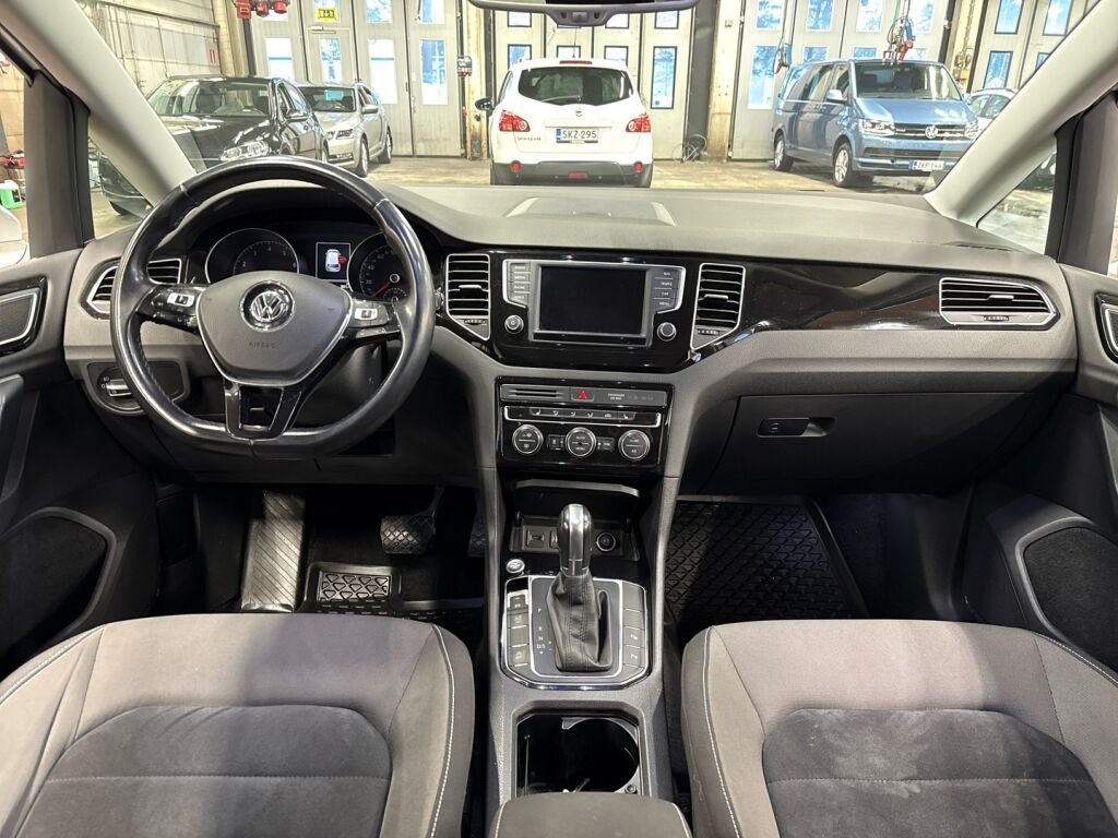 Volkswagen Golf Sportsvan 2016 Valkoinen