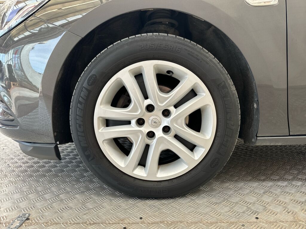 Opel Astra 2016 Harmaa