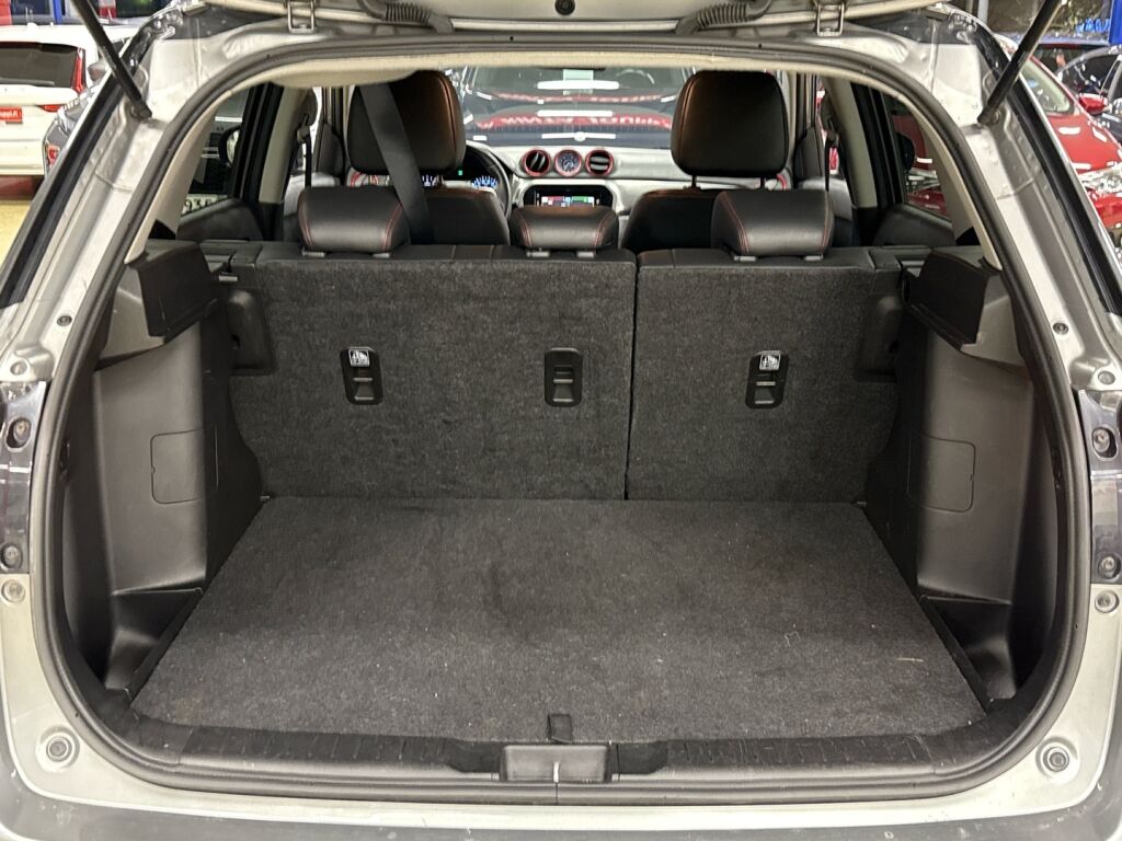 Suzuki Vitara 2016 Harmaa