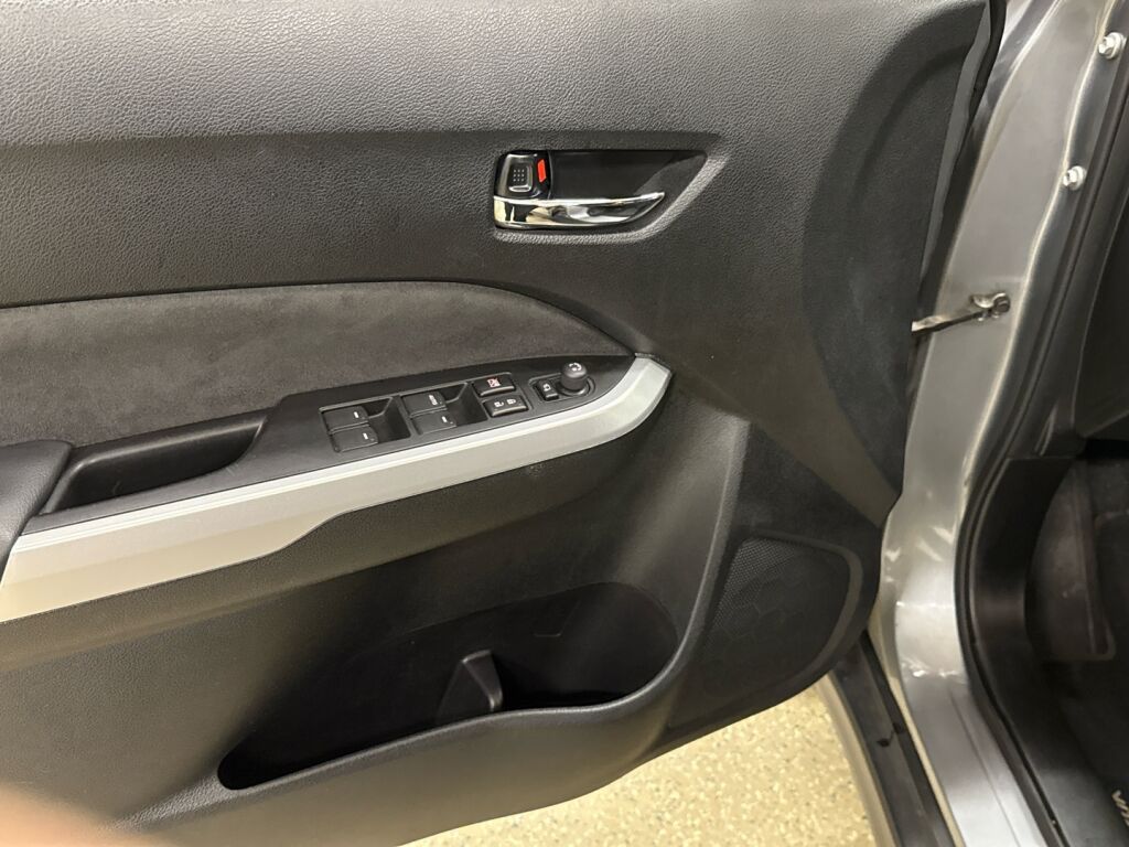 Suzuki Vitara 2016 Harmaa