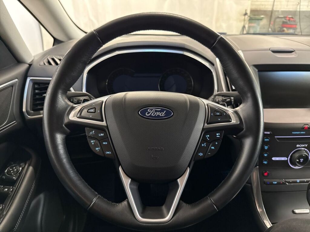 Ford S-Max 2016 Musta