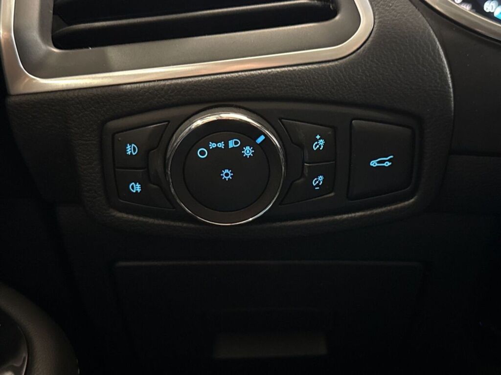 Ford S-Max 2016 Musta