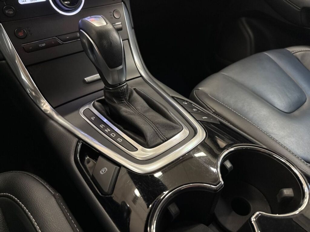 Ford S-Max 2016 Musta