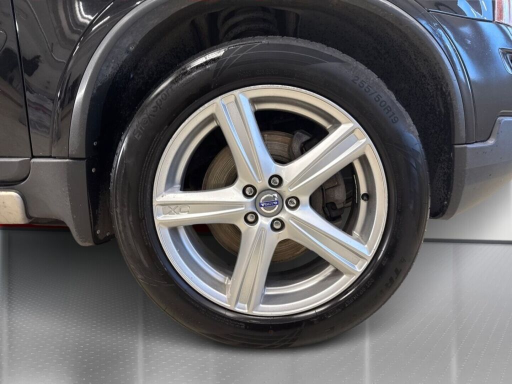 Volvo XC90 2008 Musta