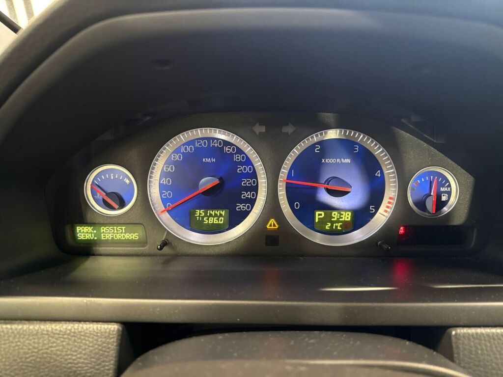 Volvo XC90 2008 Musta