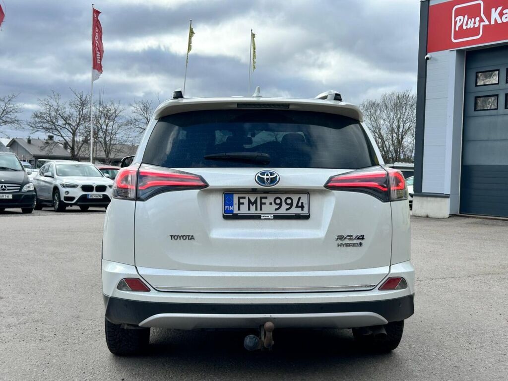 Toyota RAV4 2016 Valkoinen