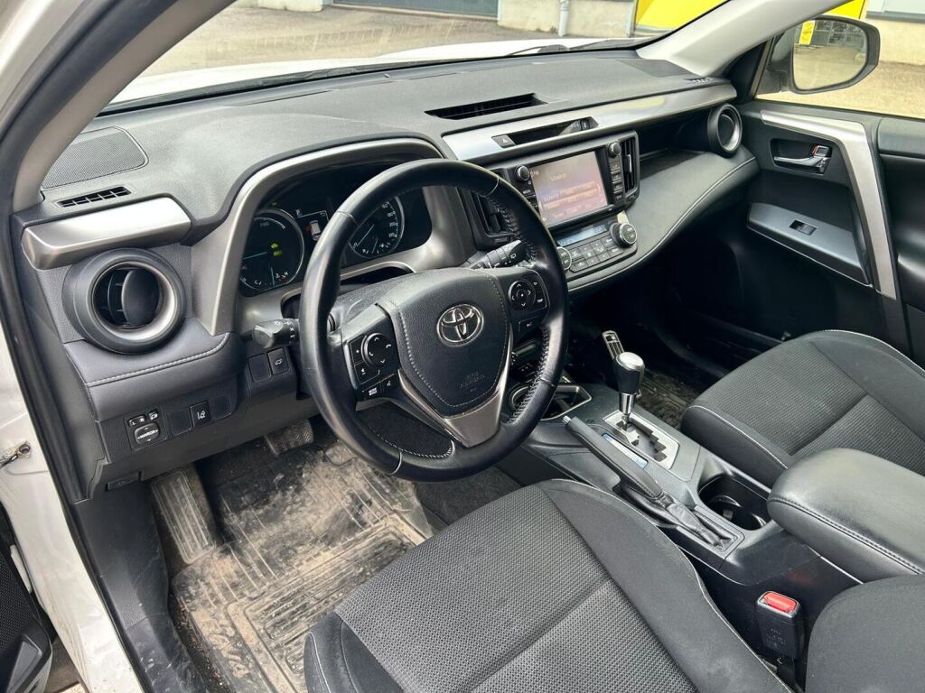 Toyota RAV4 2016 Valkoinen