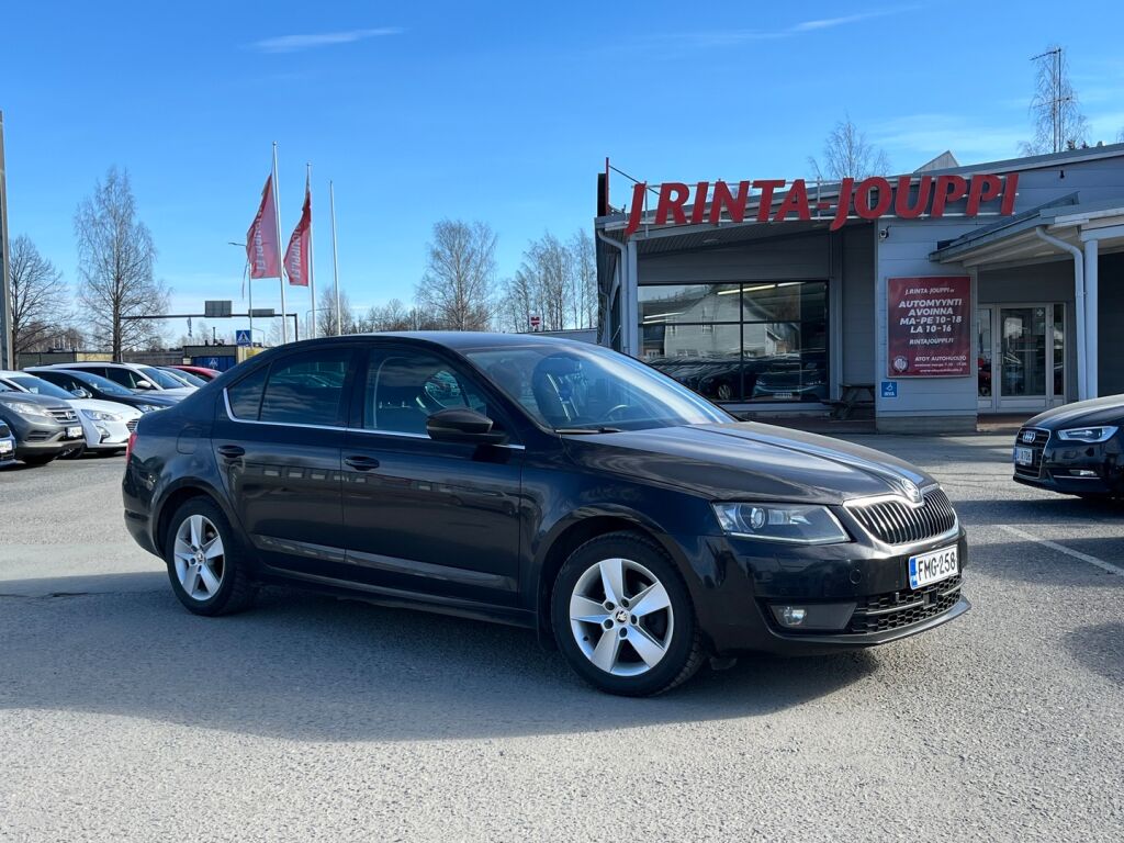 Skoda Octavia 2016 Musta