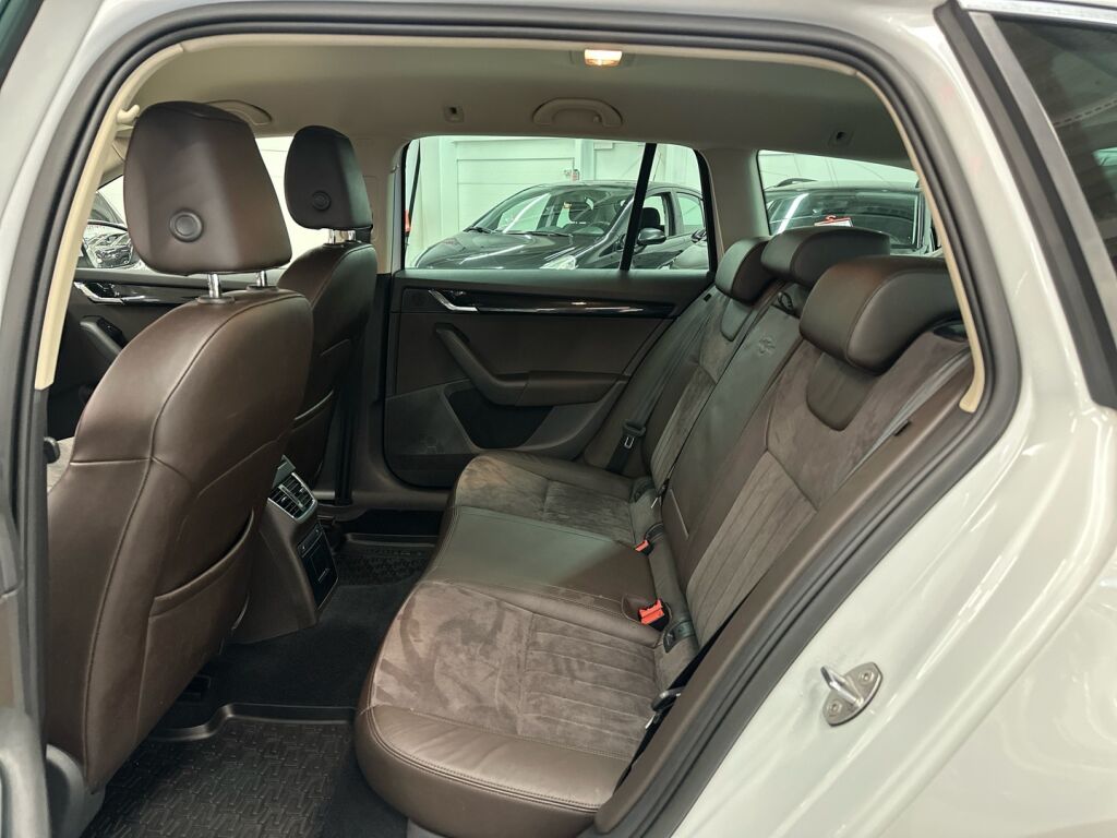 Skoda Octavia 2016 Valkoinen