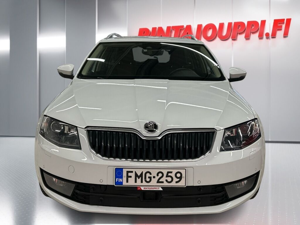 Skoda Octavia 2016 Valkoinen