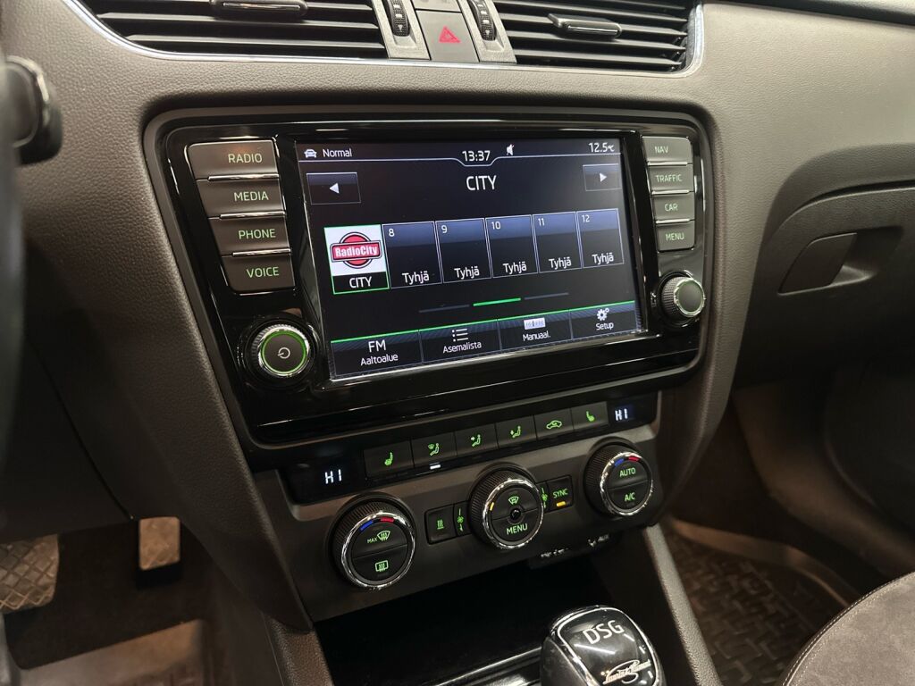 Skoda Octavia 2016 Valkoinen