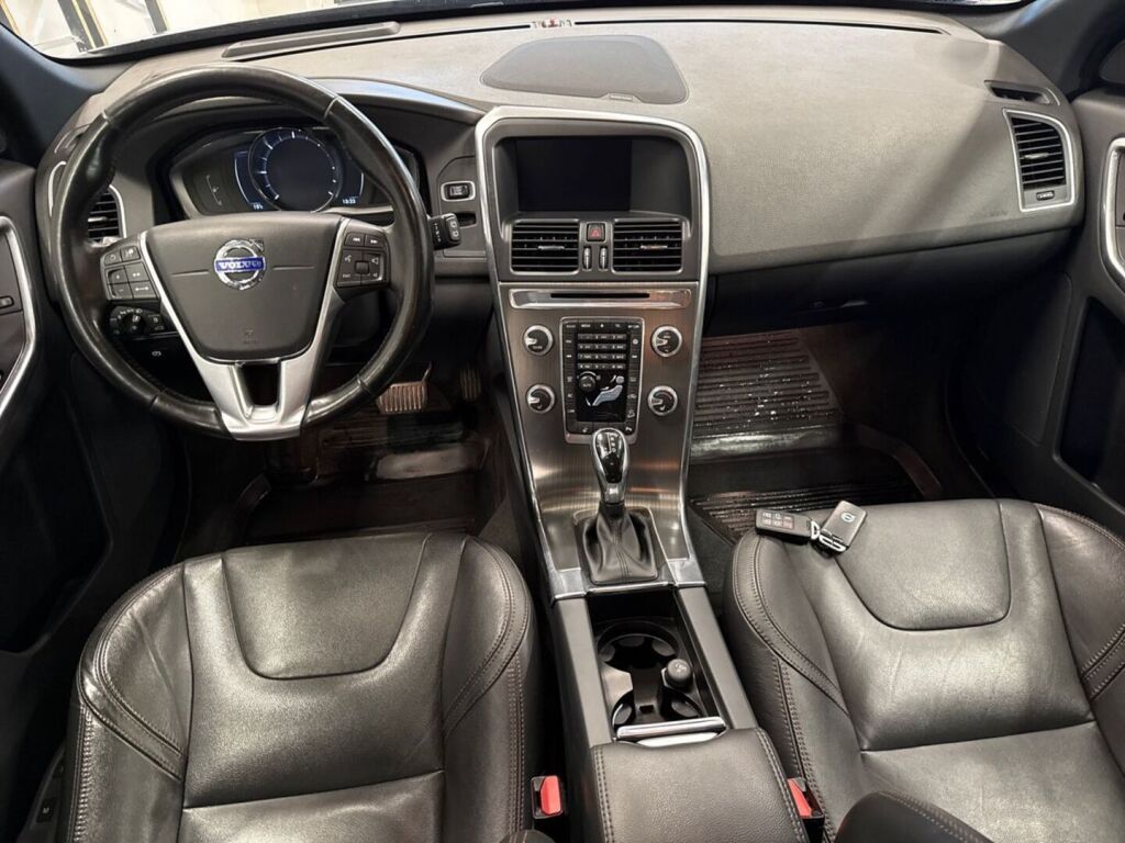 Volvo XC60 2016 Harmaa