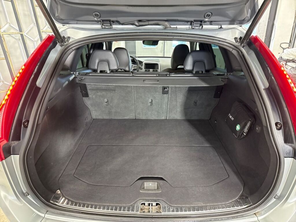 Volvo XC60 2016 Harmaa