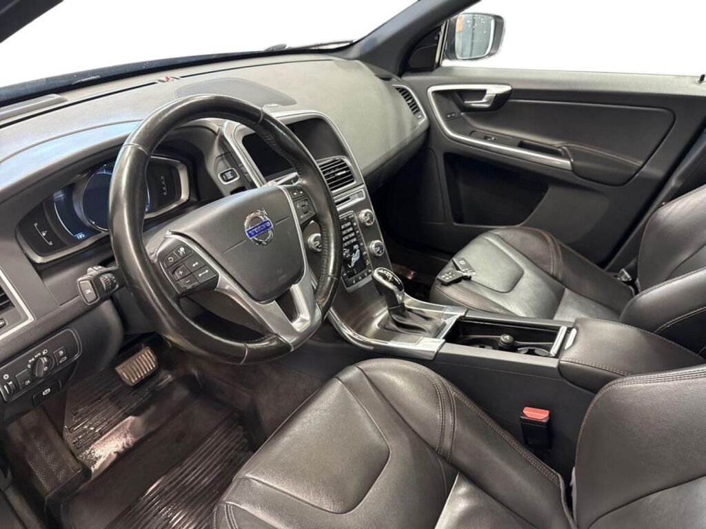 Volvo XC60 2016 Harmaa