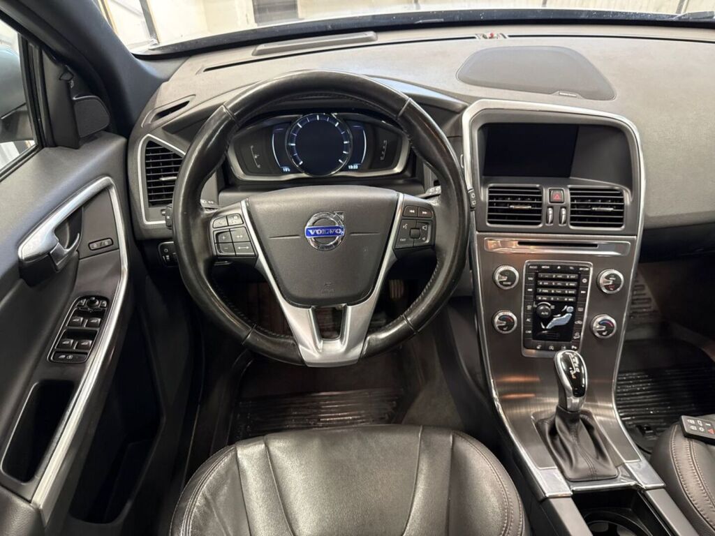 Volvo XC60 2016 Harmaa