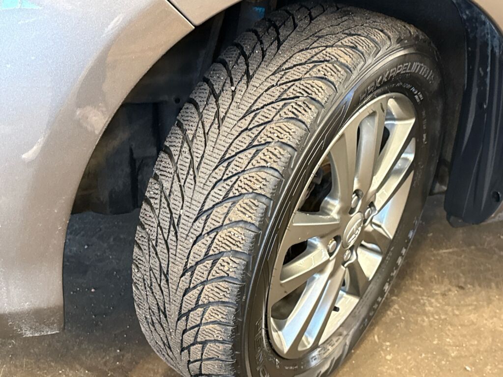 Toyota Yaris 2016 Harmaa