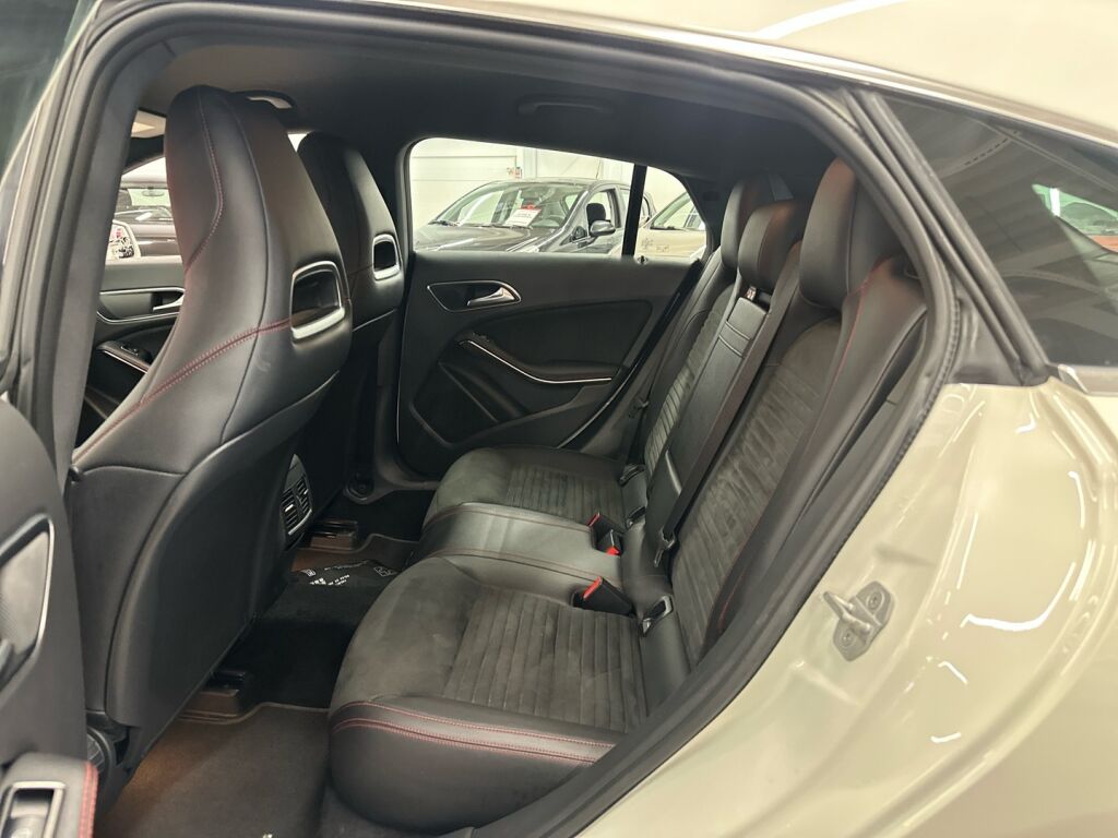 Mercedes-Benz CLA 2016 Valkoinen