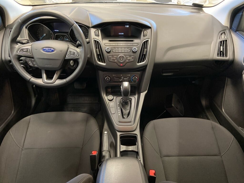 Ford Focus 2016 Valkoinen