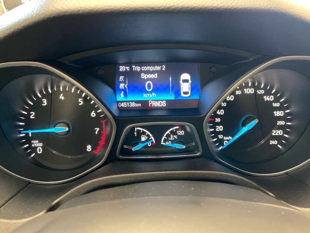 Ford Focus 2016 Valkoinen