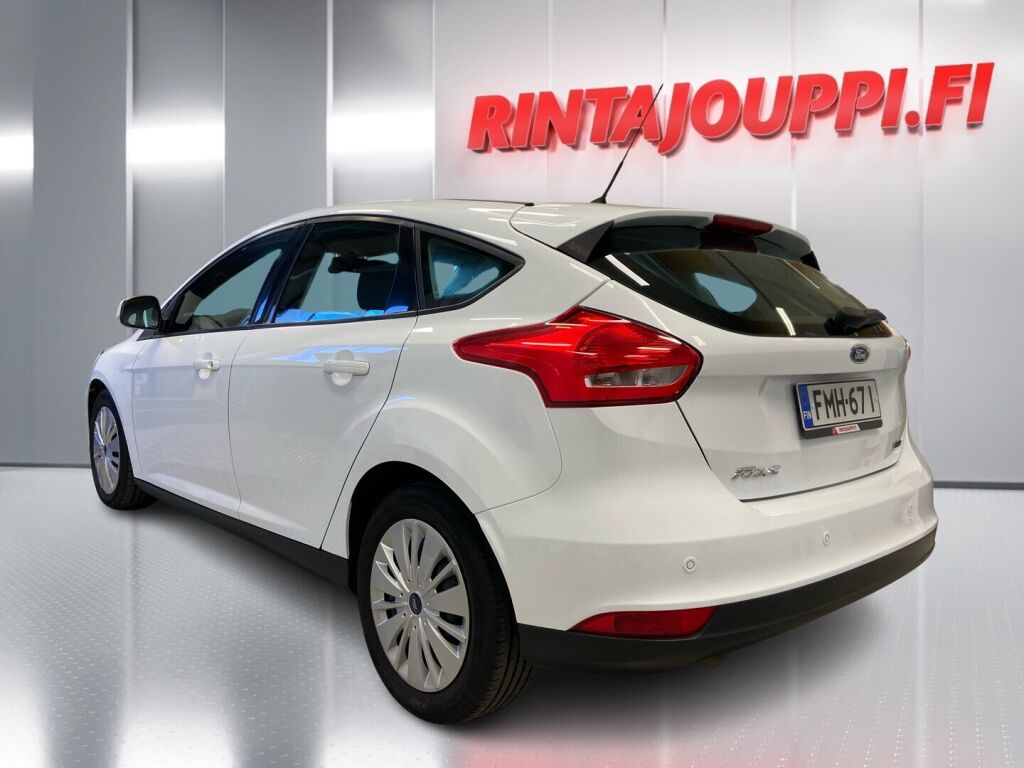 Ford Focus 2016 Valkoinen