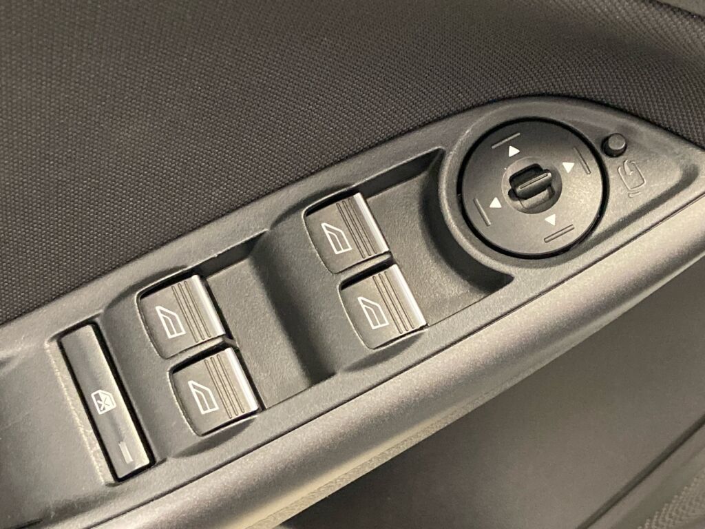 Ford Focus 2016 Valkoinen