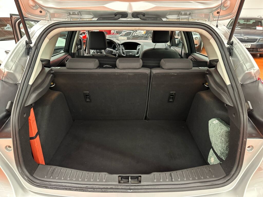 Ford Focus 2016 Harmaa