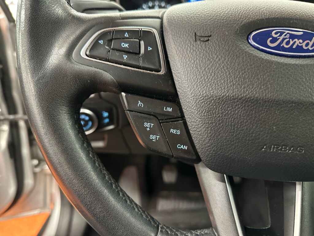 Ford Focus 2016 Harmaa