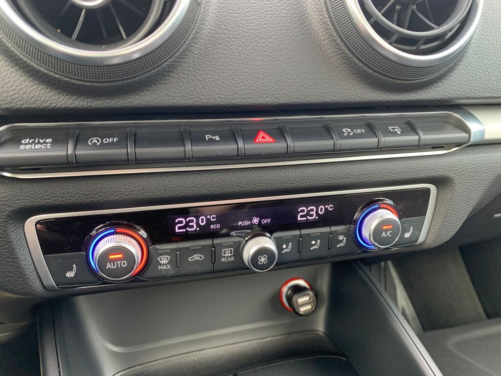 Audi A3 2016 Musta
