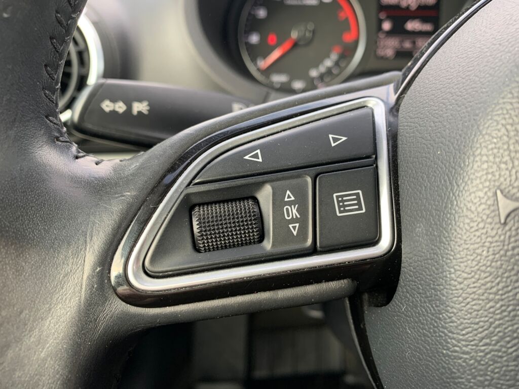 Audi A3 2016 Musta