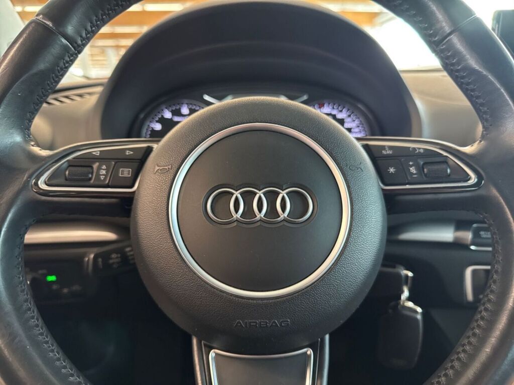 Audi A3 2016 Musta