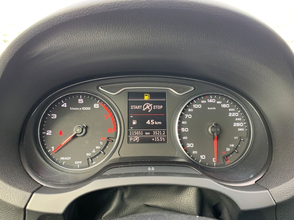 Audi A3 2016 Musta