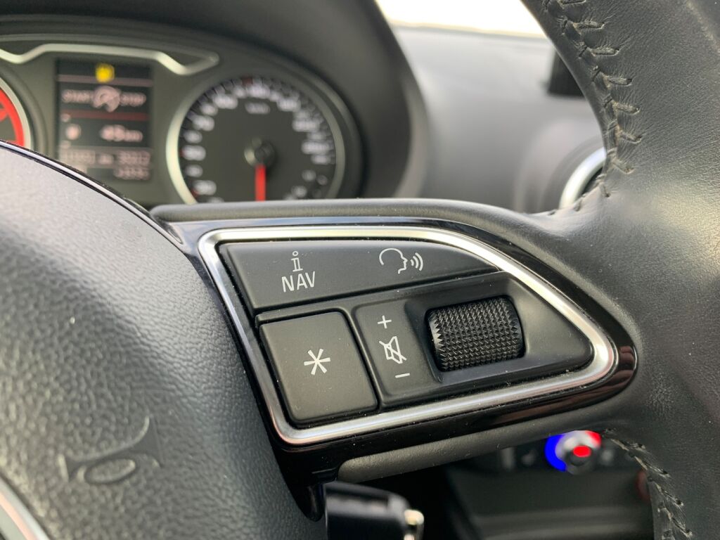 Audi A3 2016 Musta