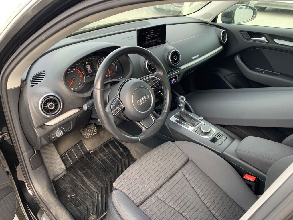 Audi A3 2016 Musta