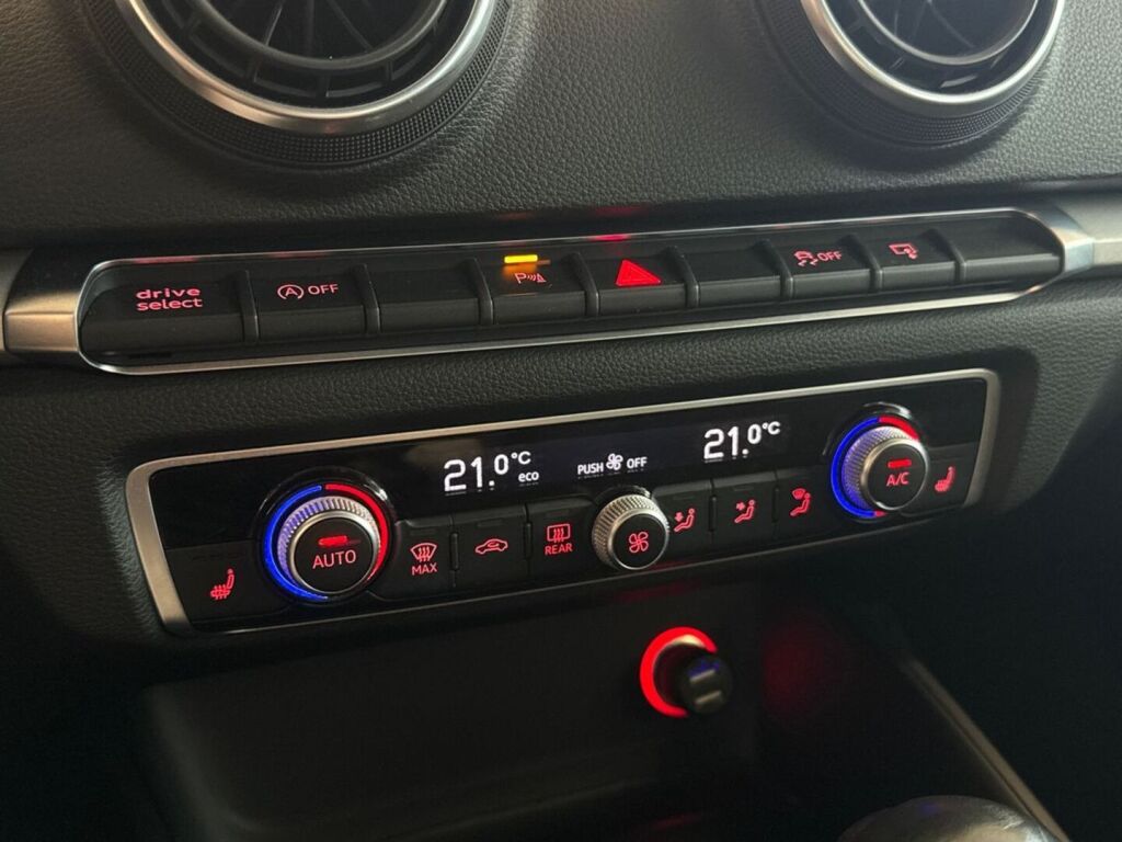 Audi A3 2016 Musta