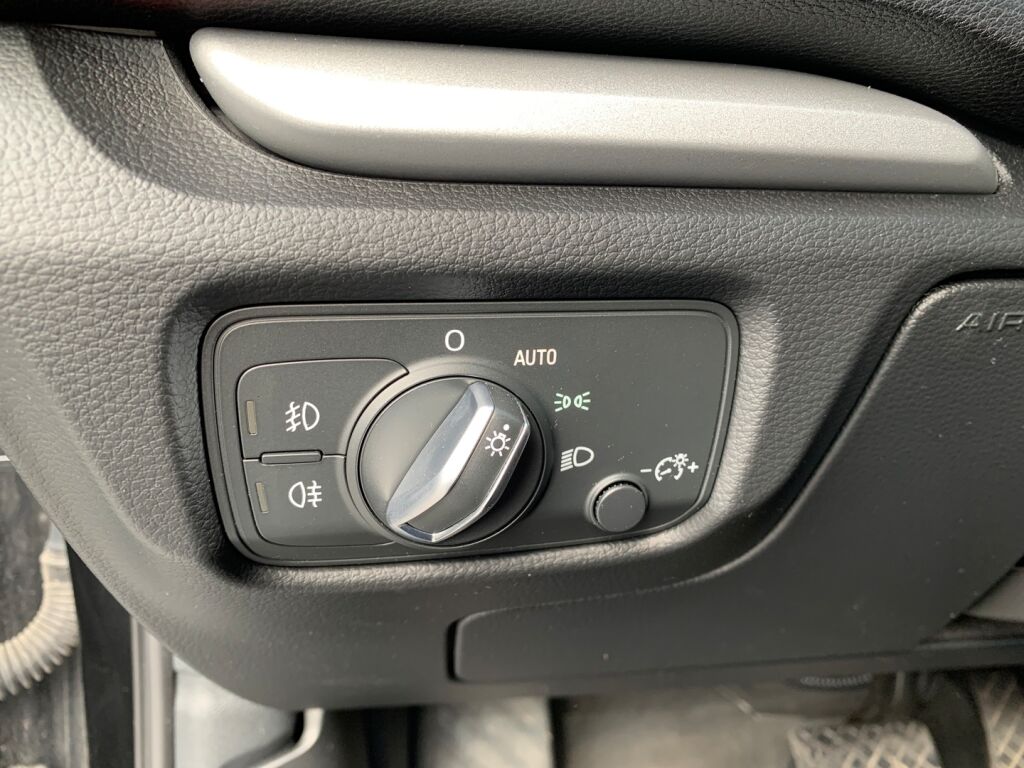 Audi A3 2016 Musta